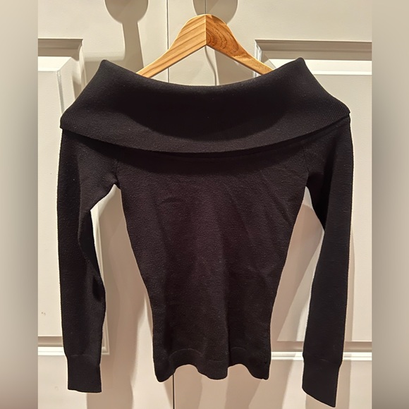 BCBGMAXAZRIA Women’s Off Shoulder Sweater - Picture 1 of 4